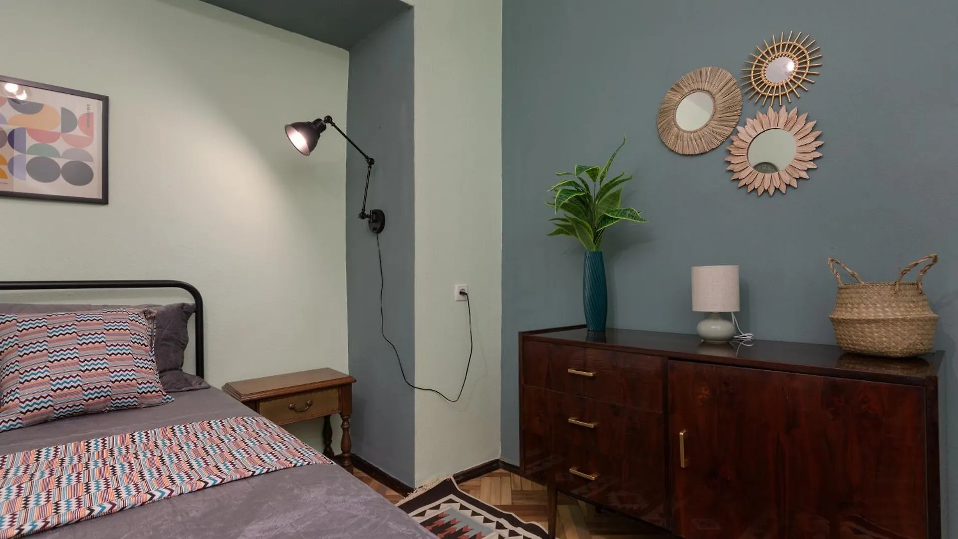 Mid-Century Modern Gem Near Dry Bridge With Free Coffee Apartment Tbilisi 0*,  Georgia
