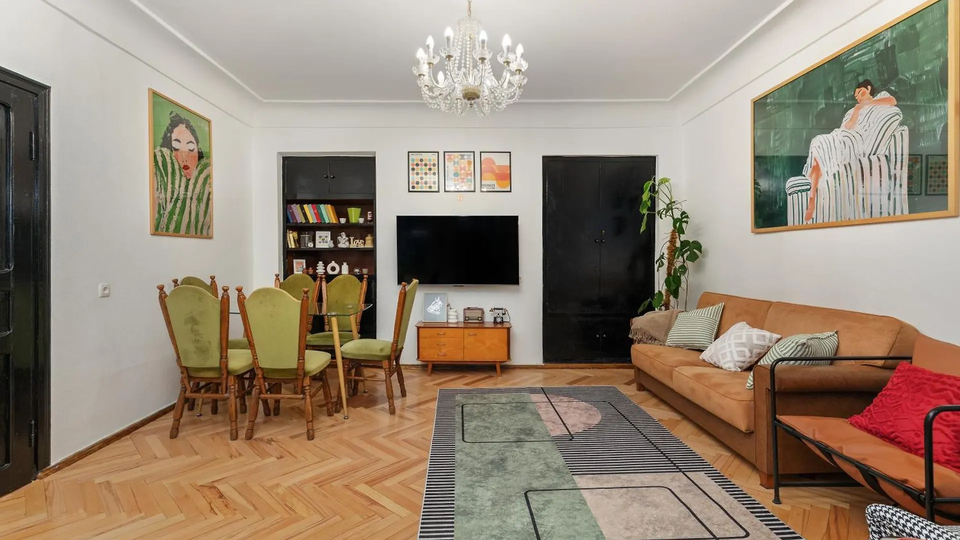 Mid-Century Modern Gem Near Dry Bridge With Free Coffee Apartman Tbiliszi