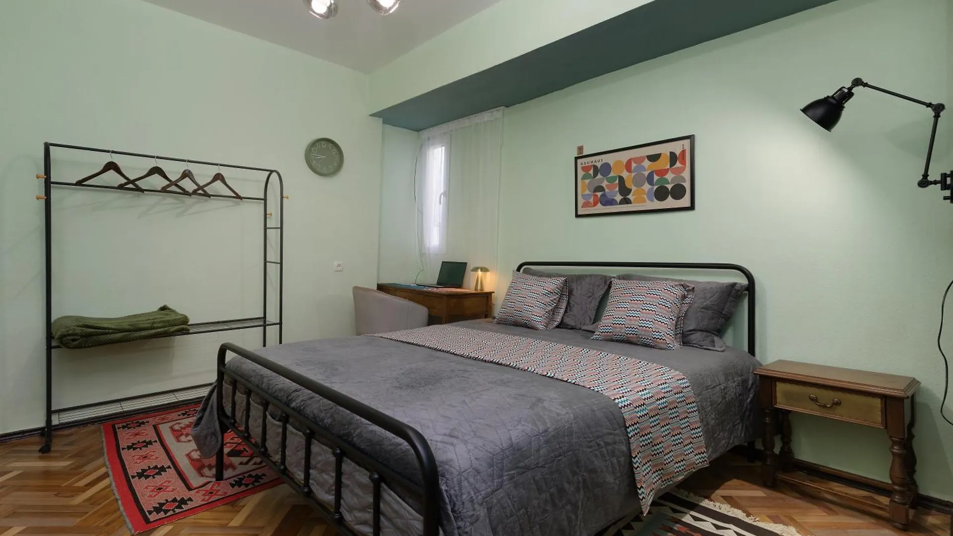 Mid-Century Modern Gem Near Dry Bridge Apartment Tbilisi